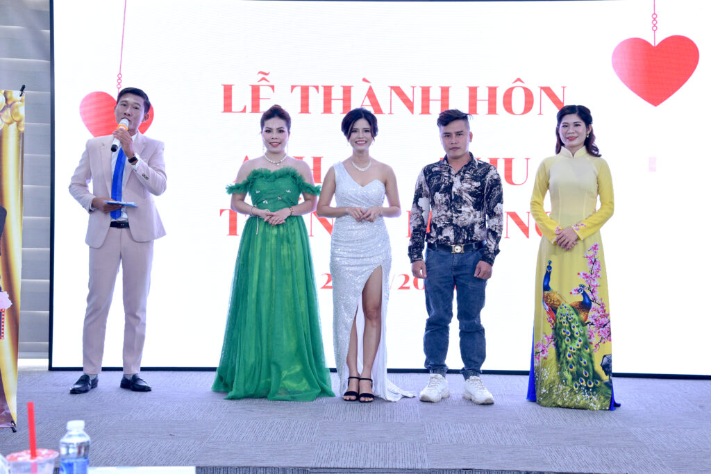 LỄ TỐT NGHIỆP LỚP ĐÀO TẠO MC TẠI ĐÀ NẴNG KHOÁ 23 CỦA SOL VÀNG 17 DSC 7995