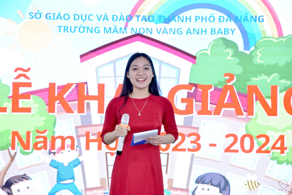 LỄ TỐT NGHIỆP LỚP ĐÀO TẠO MC TẠI ĐÀ NẴNG KHOÁ 23 CỦA SOL VÀNG 9 DSC 8146